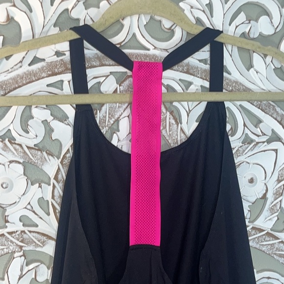 Fabletics Demi Lovato Workout Tank Tansy Pink Black Mesh Racerback sz M - Picture 7 of 7